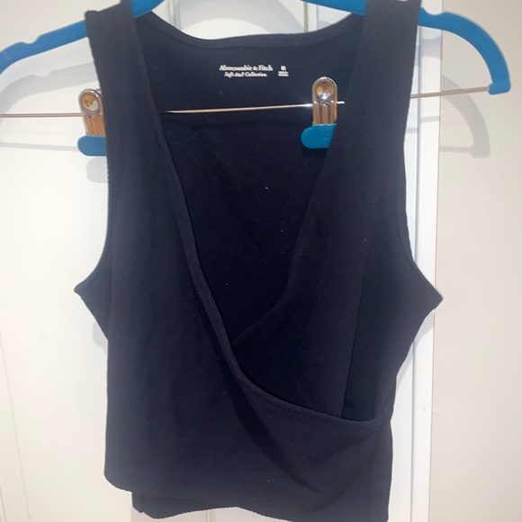 unworn cross tank A&F - Picture 4 of 7